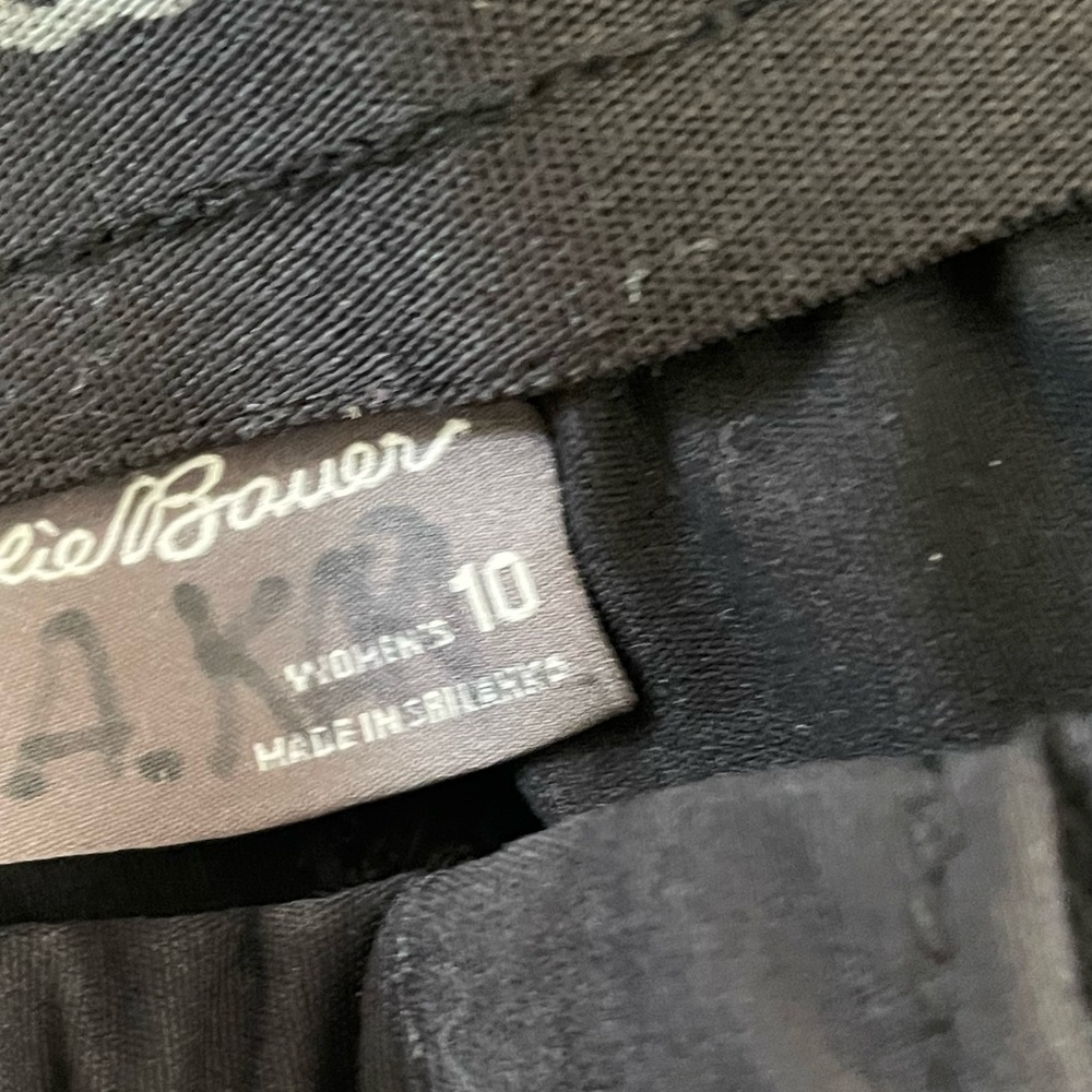 Eddie Bauer Khaki Green Jogger Pants - Picture 6 of 6
